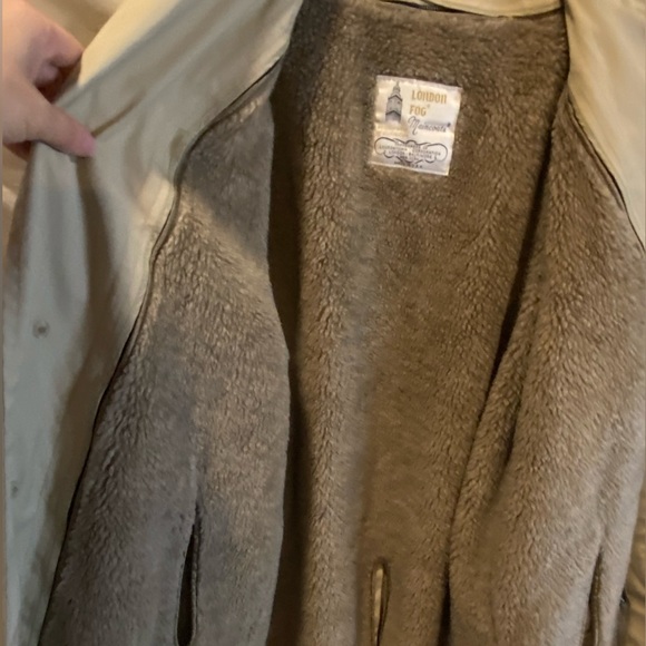 London Fog Trench_Tan Rain Long Coat Main-coat_ Zip Out Liner_40Reg - Picture 5 of 13